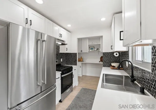 Homes for sale in Encinitas, CA | 725 Teaberry, Encinitas, CA 92024 | MLS# 260013846SD