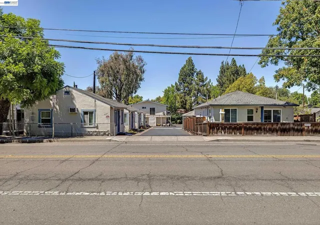 3rd image of 4067 Vineyard Ave, Pleasanton, CA 94566 | MLS# 41137612