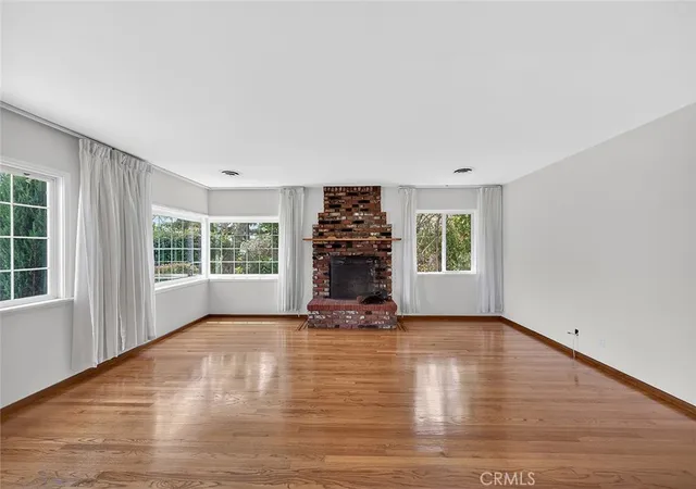 3rd image of 709 E J St, Ontario, CA 91764 | MLS# OC26123939