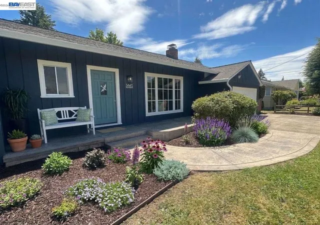 Homes for sale in Castro Valley, CA | 3445 Badding Rd, Castro Valley, CA 94546 | MLS# 41137618