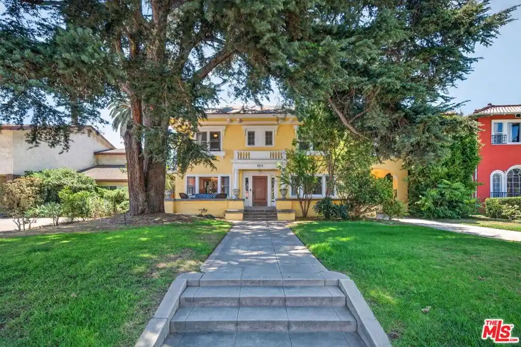 Photo 1 of Single family home for sale at 1614 Virginia Rd, Los Angeles, CA 90019 | MLS# 26843779 | Listing updated on 2026-10-15