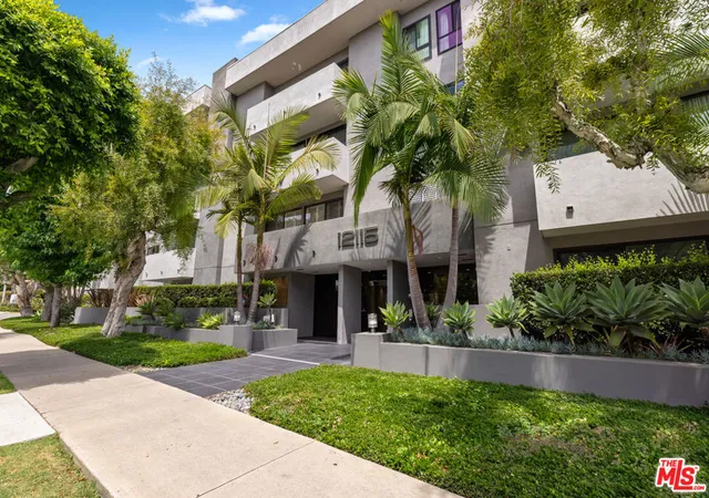 1st image of 12115 San Vicente Blvd #111, Los Angeles, CA 90049 | MLS# 26844629