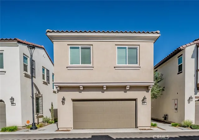 Photo 1 of Single family home for sale at 214 Bonita Ln, Rialto, CA 92376 | MLS# CV26124885 | Listing updated on 2026-09-20