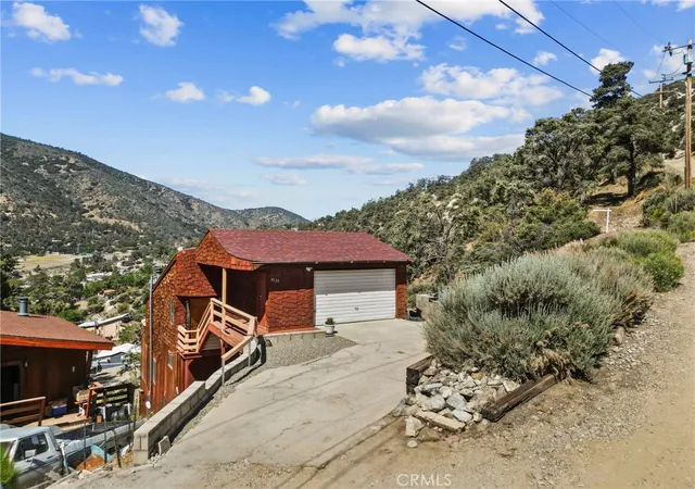 Homes for sale in Frazier Park, CA | 3520 Santa Clara, Frazier Park, CA 93225 | MLS# AR26124921