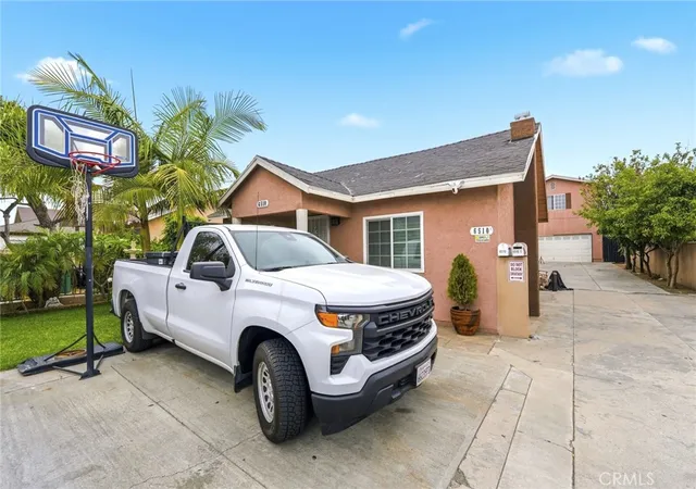 Listing Photo 5 - Condo for sale in building located at 6510 Lucille Ave, Bell, CA 90201