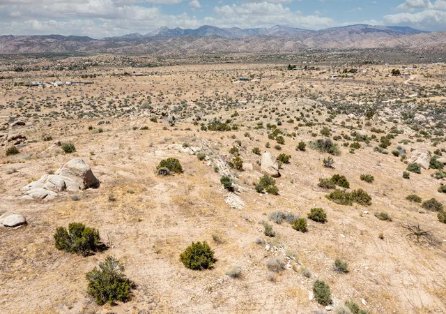 3rd image of 53102 Geronimo Trl, Pioneertown, CA 92268 | MLS# 219148940PS