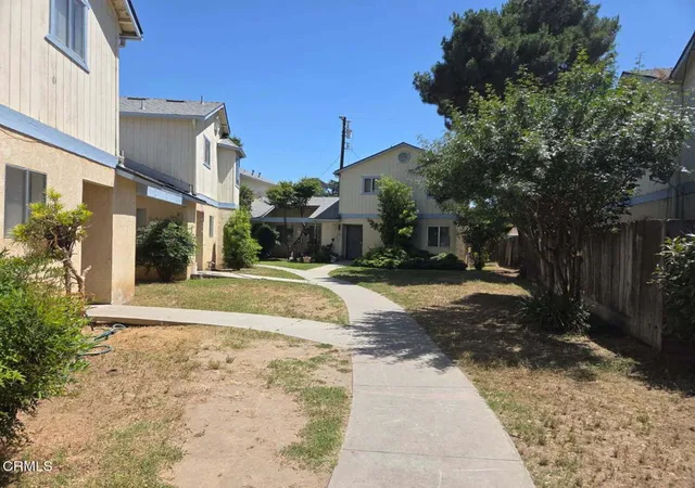 2nd image of 4140 N Clark St, Fresno, CA 93726 | MLS# V1-36881