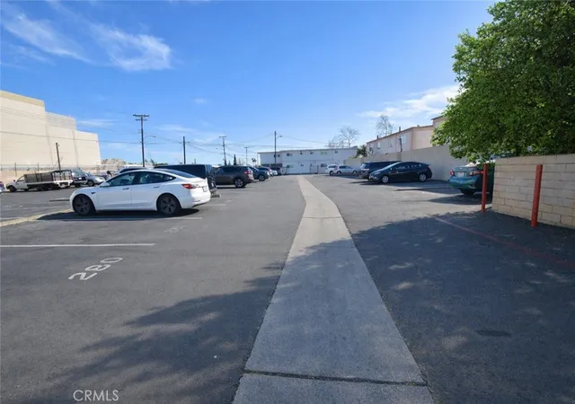 21st image of 1001 E Grant #F4, Santa Ana, CA 92701 | MLS# PW26124301