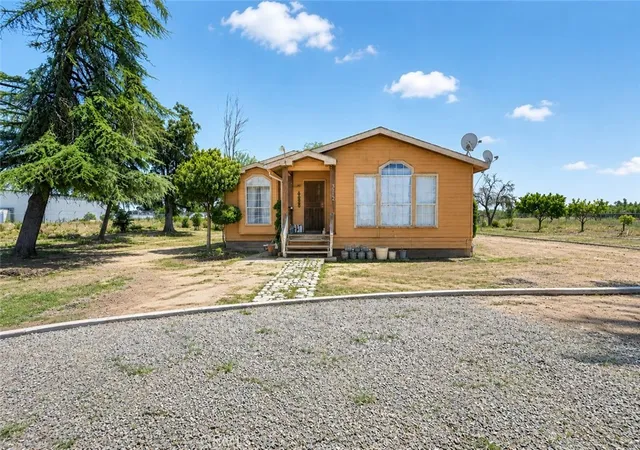 Homes for sale in Fresno, CA | 3512 S Blythe Ave, Fresno, CA 93706 | MLS# FR26124503