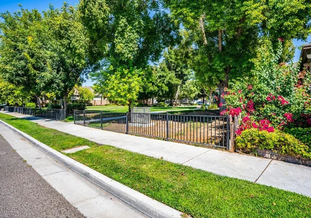 25th image of 1149 Bellflower Wy, Los Banos, CA 93635 | MLS# ML82050255