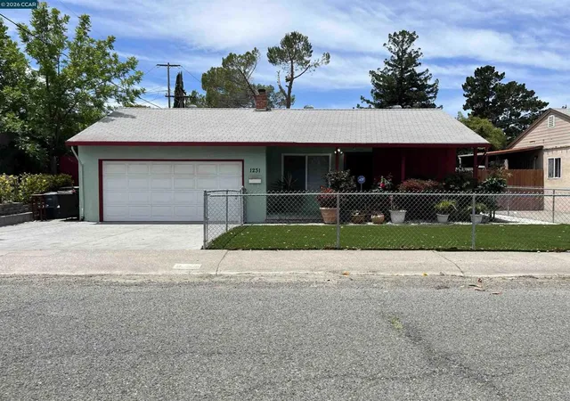 Homes for sale in Vallejo, CA | 1231 Delwood St, Vallejo, CA 94591 | MLS# 41137639