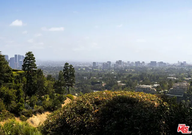 Photo 2 of Single family home for sale at 1270 Lago Vista Dr, Beverly Hills, CA 90210 | MLS# 26843209 | Listing updated on 2026-10-07