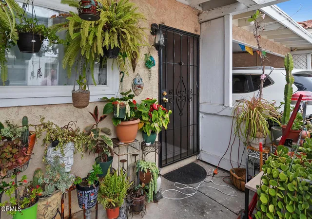 3rd image of 117 Ann Ave, Port Hueneme, CA 93041 | MLS# V1-36885