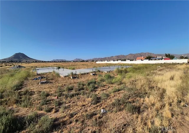 4th image of 16109 Wichita, Apple Valley, CA 92307 | MLS# IG26125017