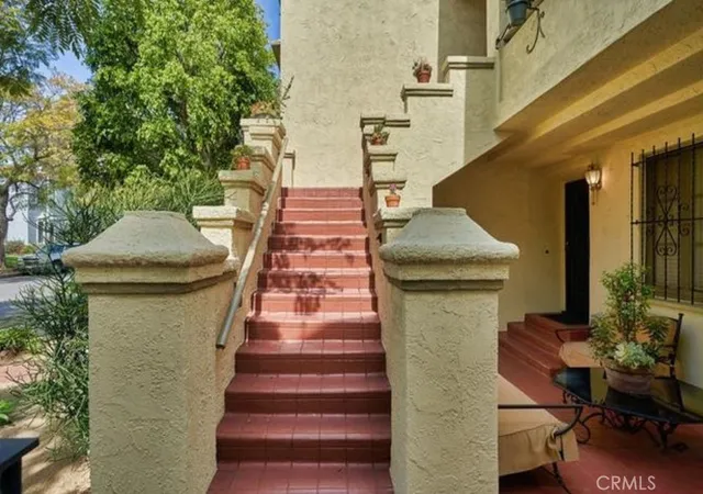 Photo 2 of Multi family home for sale at 150 N La Peer, Beverly Hills, CA 90211 | MLS# GD26124436 | Listing updated on 2026-09-21