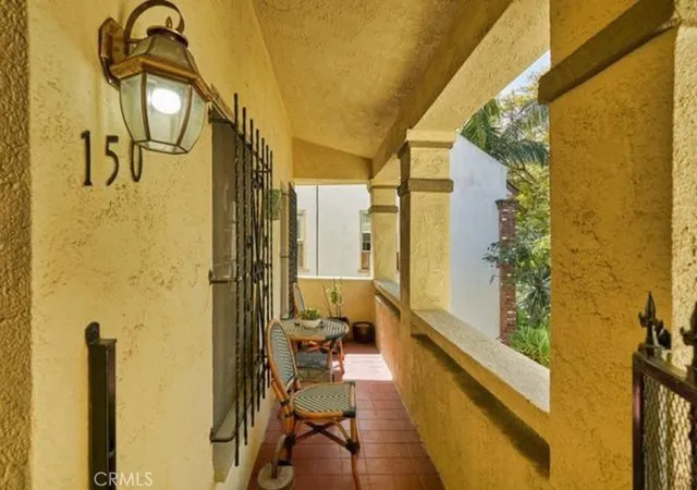 Listing Photo 4 - Condo for sale in building located at 150 N La Peer, Beverly Hills, CA 90211