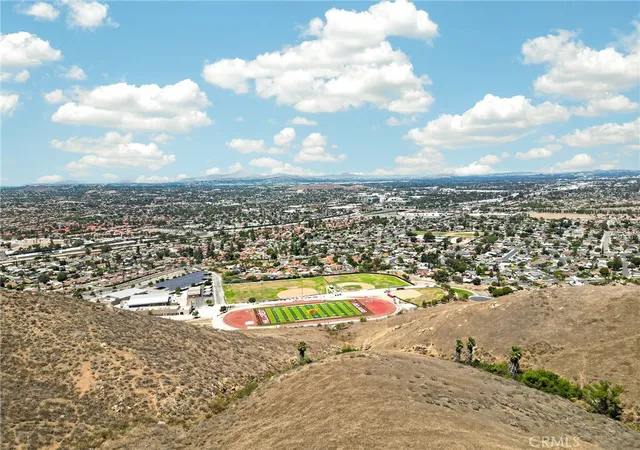 46th image of 16318 Sun Summit Dr, Riverside, CA 92503 | MLS# IV26124810