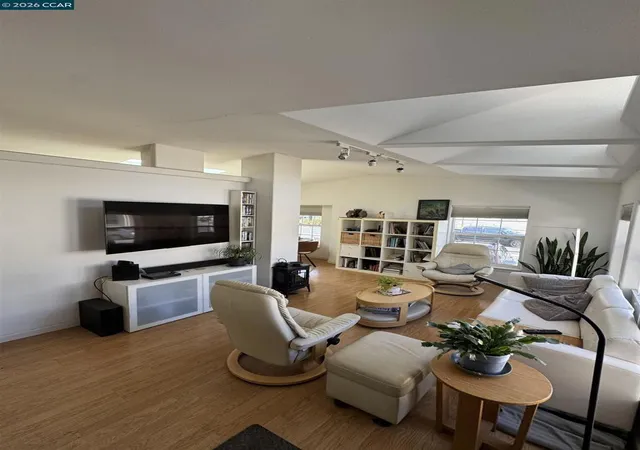 3rd image of 930 Rosedale Ave #SPC 19, Capitola, CA 95010 | MLS# 41137644