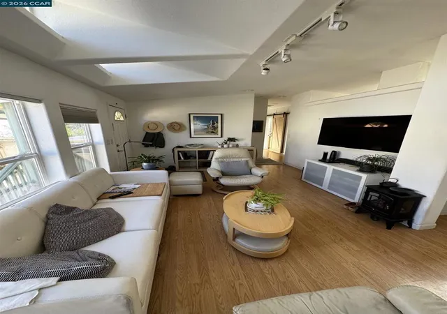 4th image of 930 Rosedale Ave #SPC 19, Capitola, CA 95010 | MLS# 41137644