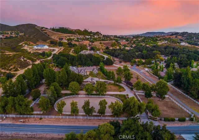 Photo 3 of Mansion for sale at 37954 Calle De Lobo, Murrieta, CA 92562 | MLS# SW26124521 | Listing updated on 2026-09-22
