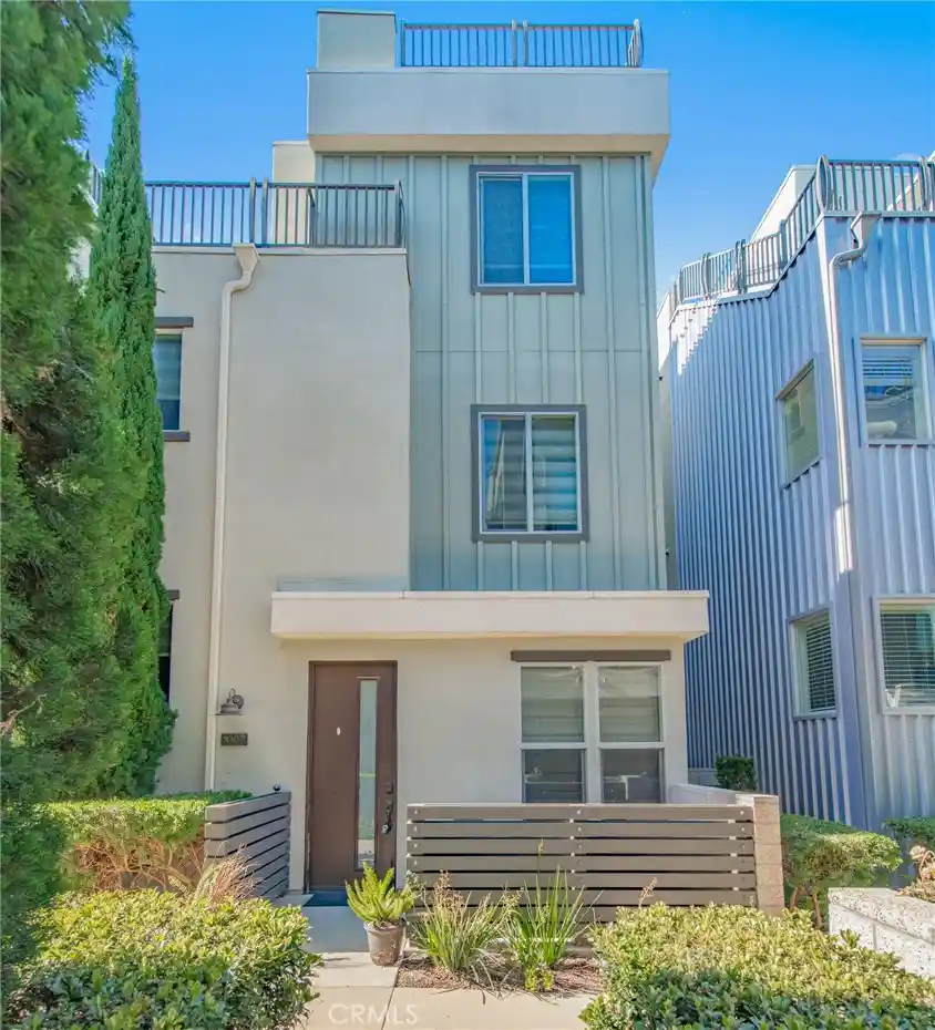 Condo for sale at 1007 Somerton, Costa Mesa, CA 92627 | MLS# OC26119120