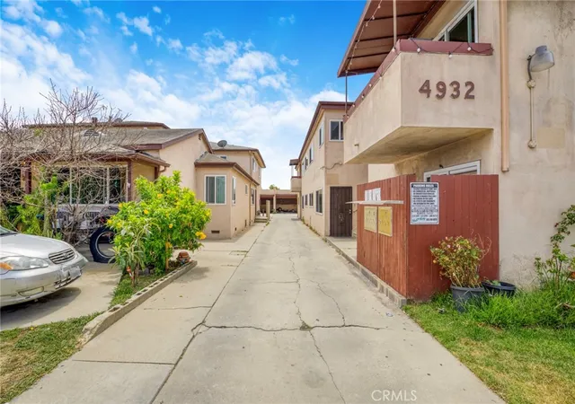 Photo 3 of Sale Pending at 4932 Lennox, Inglewood, CA 90304 | MLS# SB26124578 | Listing updated on 2026-09-30