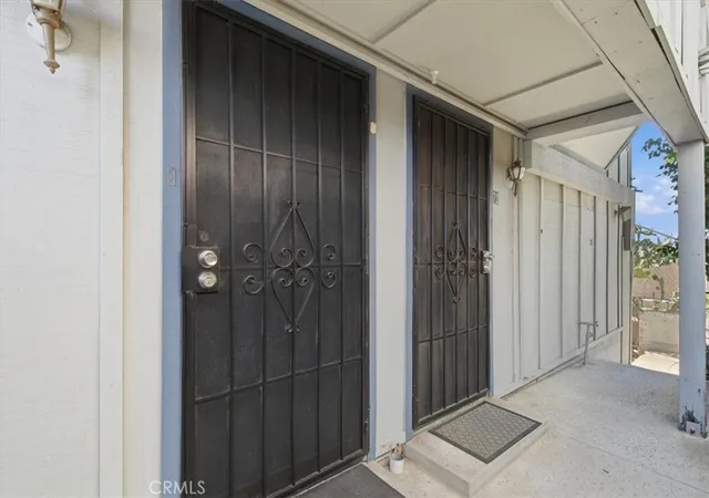 3rd image of Crestgate, Panorama City, CA 91402