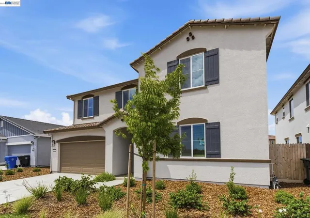 Homes for sale in Manteca, CA | 2261 Hewins Street, Manteca, CA 95337 | MLS# 41137647