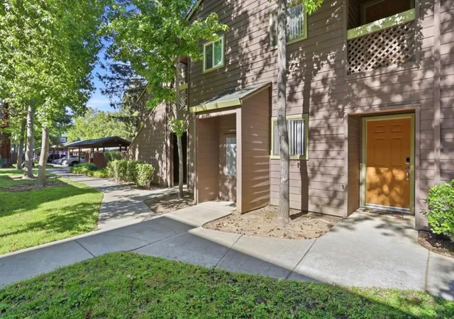 4th image of 1211 Yarwood Ct, San Jose, CA 95128 | MLS# ML82050264