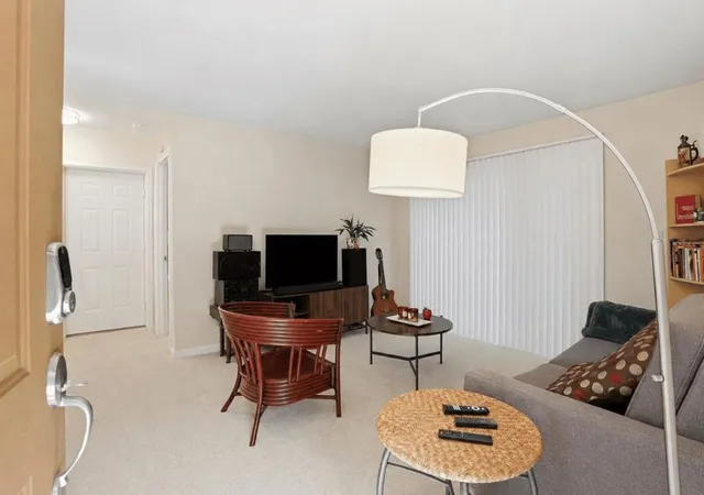 5th image of 1211 Yarwood Ct, San Jose, CA 95128 | MLS# ML82050264