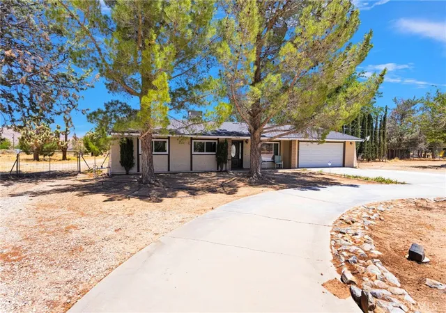 Homes for sale in Lucerne Valley, CA | 31178 Pawnee, Lucerne Valley, CA 92356 | MLS# HD26125108