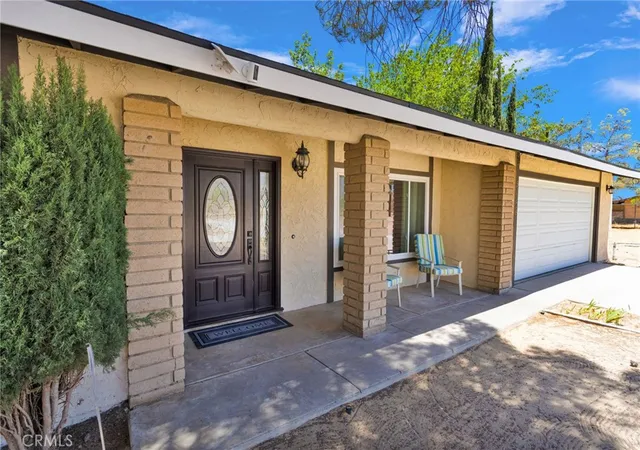 Homes for sale in Lucerne Valley, CA | 31178 Pawnee, Lucerne Valley, CA 92356 | MLS# HD26125108