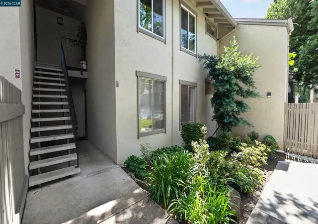 3rd image of 1241 Homestead, Walnut Creek, CA 94598