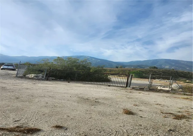 1st image of 10 Kendall, San Bernardino, CA 92407 | MLS# CV26125062