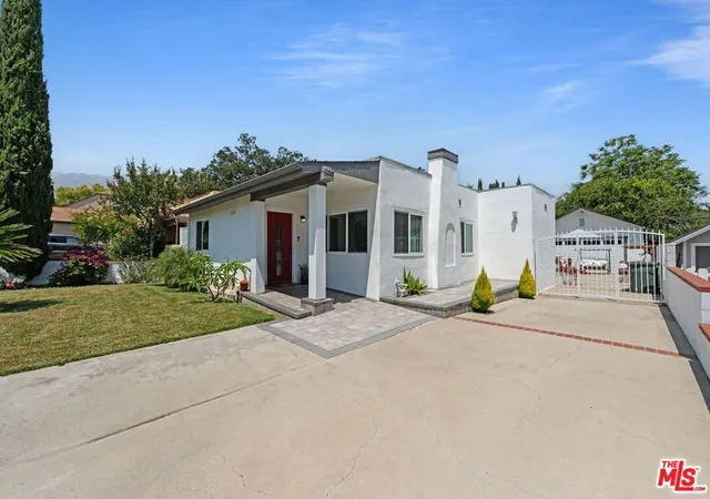 5th image of 1430 N Dominion Ave, Pasadena, CA 91104 | MLS# 26843817