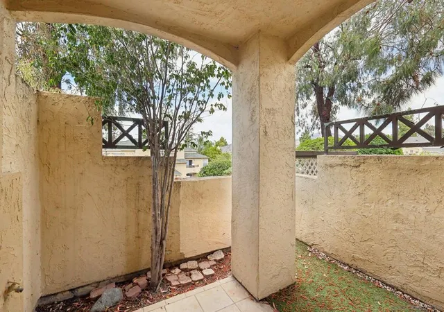 Homes for sale in Chula Vista, CA | 2077 Lakeridge Cir, Chula Vista, CA 91913