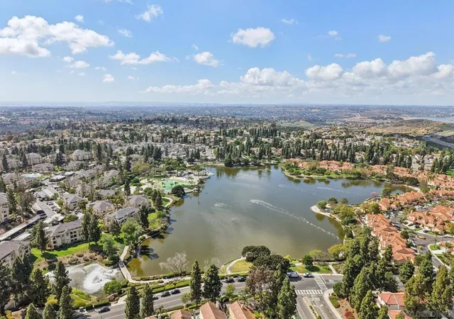 Homes for sale in Chula Vista, CA | 2077 Lakeridge Circle, Chula Vista, CA 91913 | Houzeo