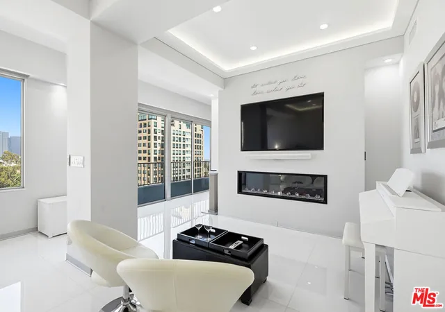 Homes for sale in Los Angeles, CA | 10501 Wilshire Blvd, Los Angeles, CA 90024