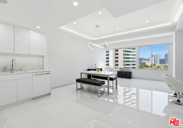 Homes for sale in Los Angeles, CA | 10501 Wilshire Blvd, Los Angeles, CA 90024