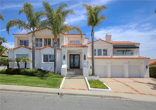 Single family home for sale at 34 El Viento, Pismo Beach, CA 93449 | MLS# PI26120712