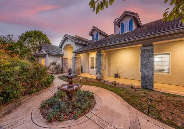 Photo 3 of Single family home for sale at 2771 Dos Lomas, Fallbrook, CA 92028 | MLS# SW26125246 | Listing updated on 2026-06-16