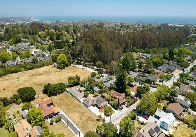Photo 2 of Single family home for sale at 1028 Western Dr, Santa Cruz, CA 95060 | MLS# ML82040730 | Listing updated on 2026-10-11