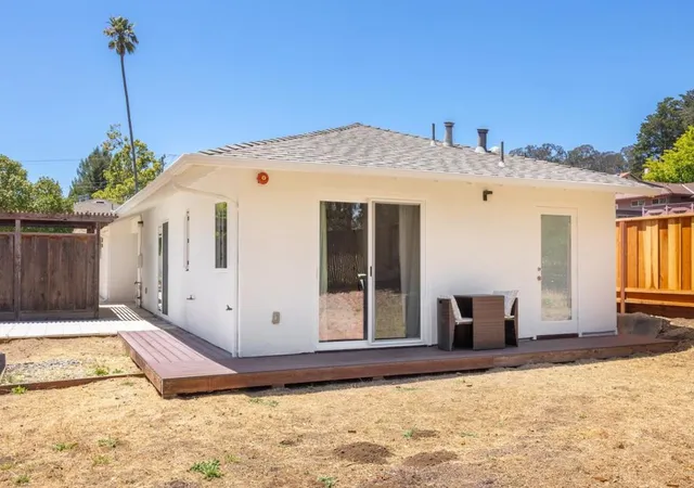 Photo 3 of Single family home for sale at 1028 Western Dr, Santa Cruz, CA 95060 | MLS# ML82040730 | Listing updated on 2026-10-11