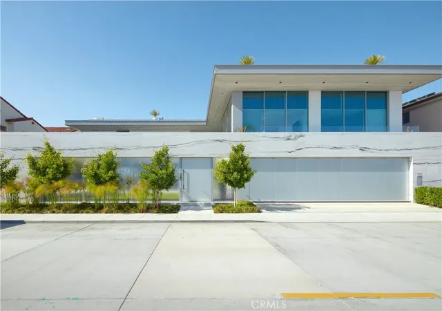 2nd image of 1220 W Bay Ave, Newport Beach, CA 92661 | MLS# NP26093046