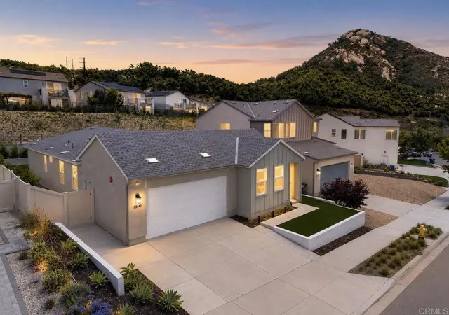 Homes for sale in Fallbrook, CA | 35141 Citron Ln, Fallbrook, CA 92028 | MLS# NDP2605528