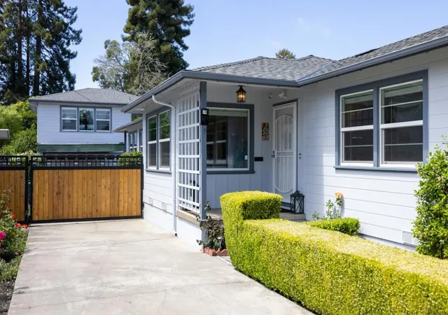 Photo 2 of Single family home for sale at 223 Rigg St, Santa Cruz, CA 95060 | MLS# ML82036709 | Listing updated on 2026-09-12