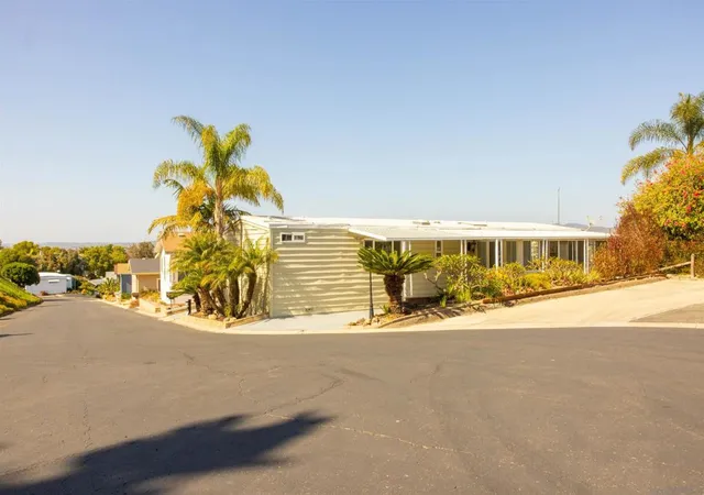 2nd image of 444 N El Camino Real #SPC 110, Encinitas, CA 92024 | MLS# 260013907SD