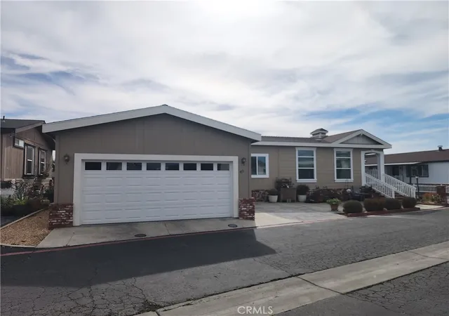 3rd image of 19361 Brookhurst #49, Huntington Beach, CA 92646 | MLS# OC26125389