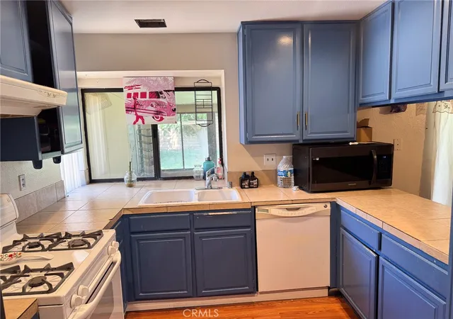 3rd image of 36648 Spanish Broom Dr, Palmdale, CA 93550 | MLS# SR26125504