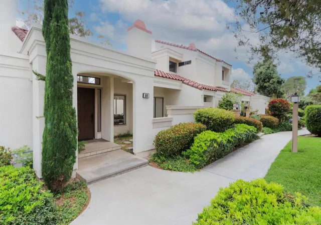 3rd image of 10 Morena #8, Irvine, CA 92612 | MLS# 260013929SD